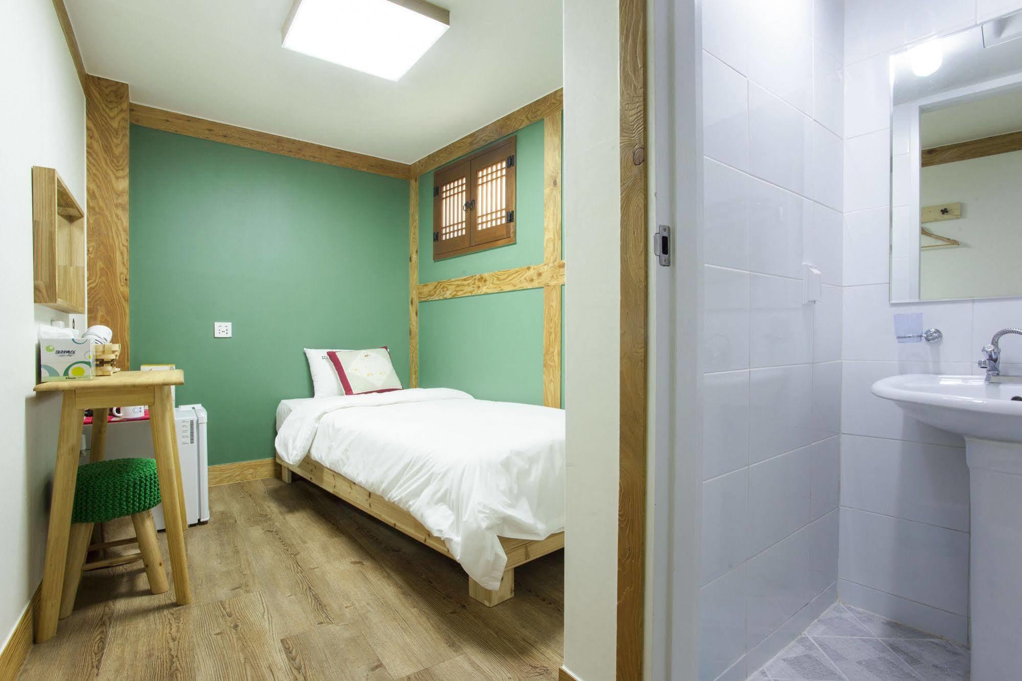 Mini Hotel Dalkom In Dongdaemun โซล ภายนอก รูปภาพ